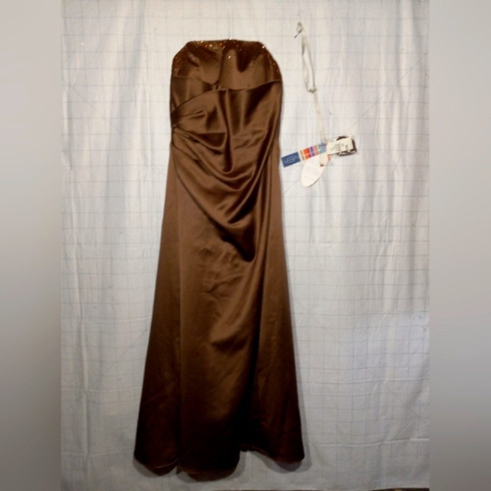 Sleeveless Alfred Angelo dress in the color mocha size 10